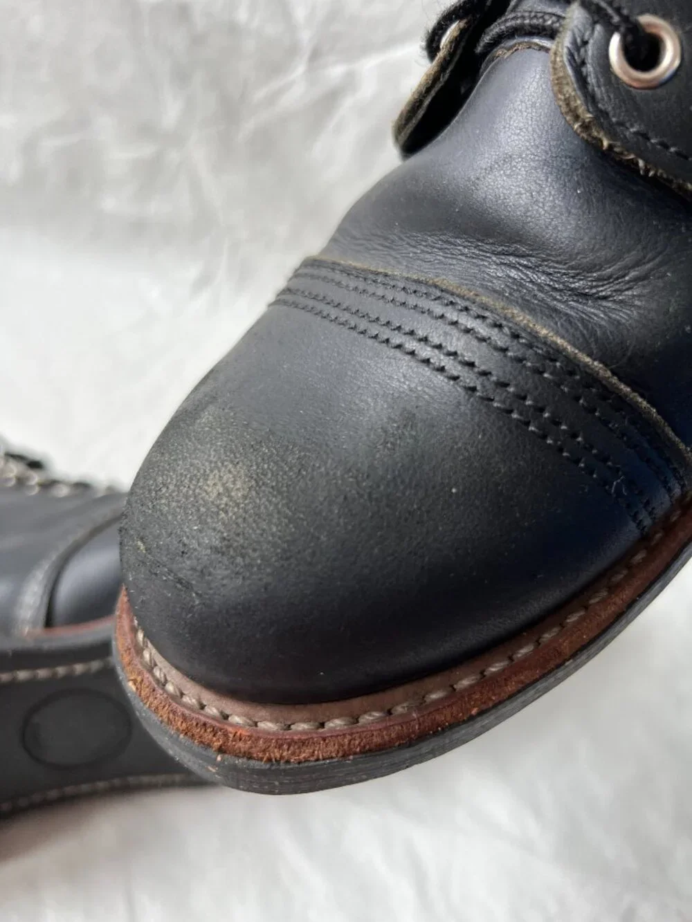 Red Wing boots Iron Ranger 8114 US mens 9.5 black leather cap toe cork sole